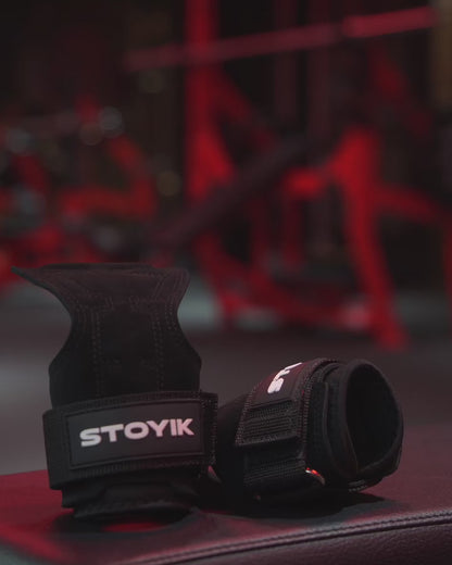 Vidéo de présentation de l'utilisation des sangles de tirage grip musculation STOYIK